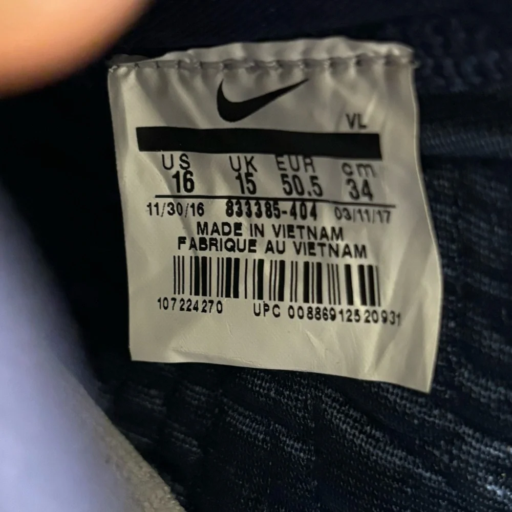 Nike Vapor Untouchable Pro Football Cleats Team Blue Mens Size 16 833385-404 EUC